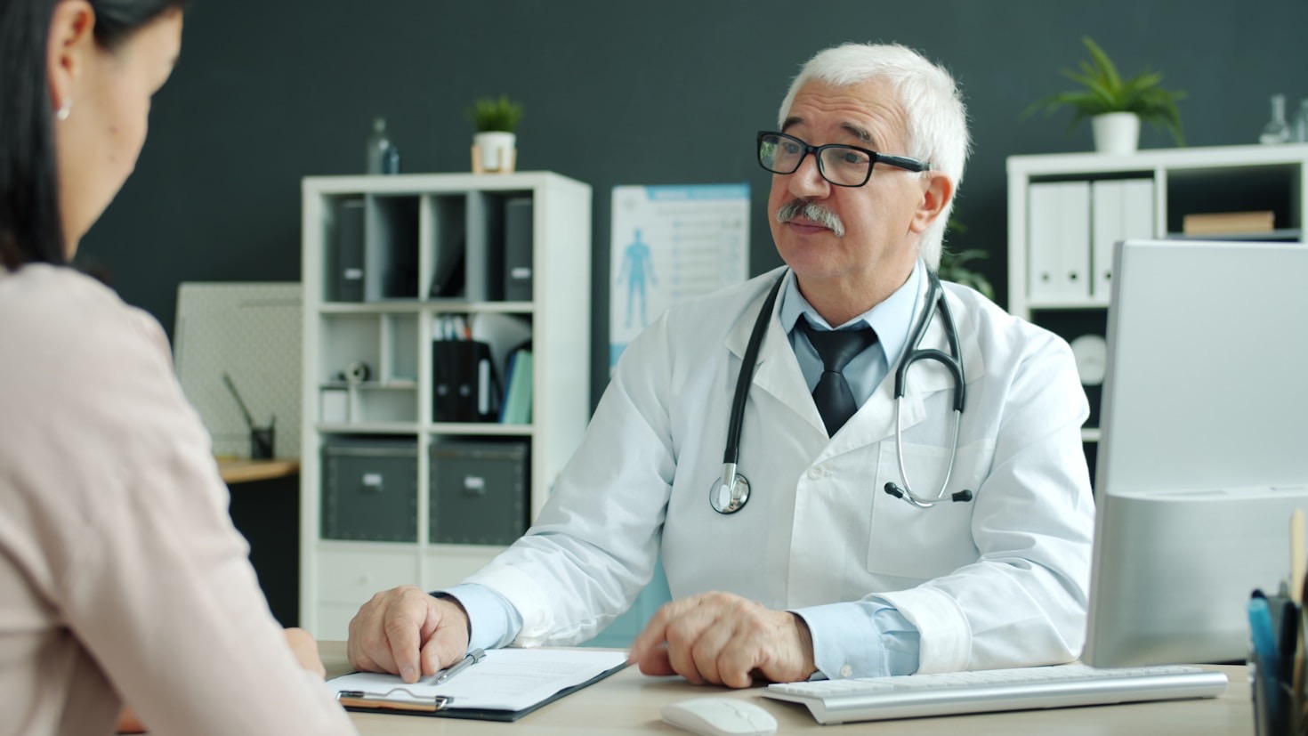 Queda de cabelo: quando procurar um dermatologista